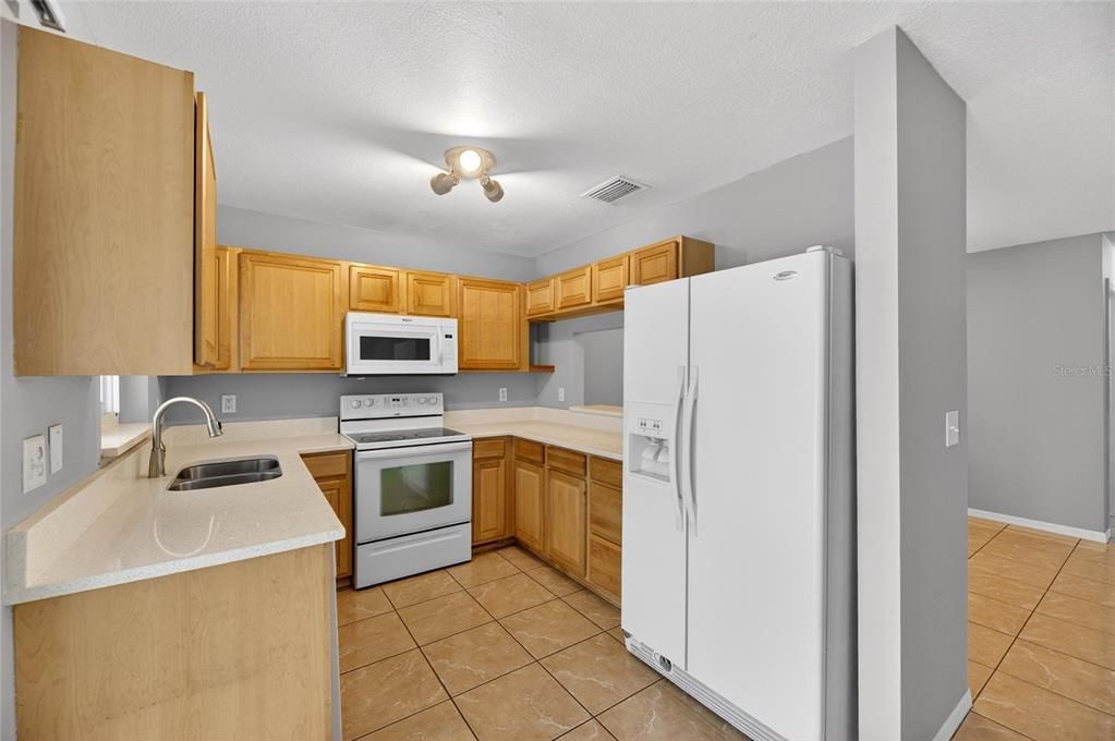 For Sale: $235,000 (2 beds, 2 baths, 1490 Square Feet)