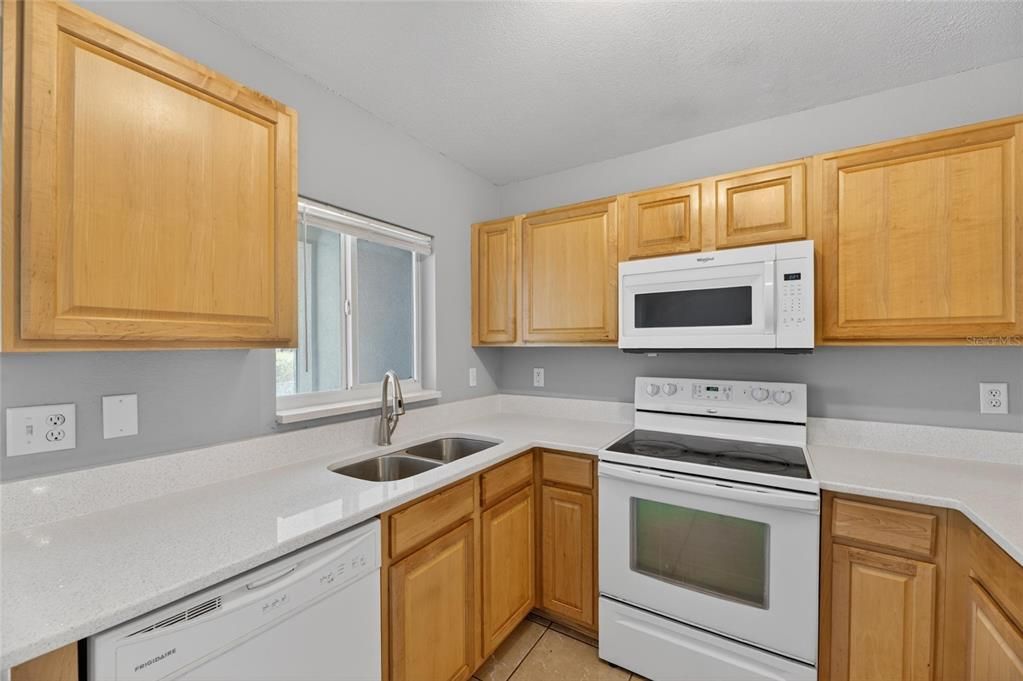 For Sale: $235,000 (2 beds, 2 baths, 1490 Square Feet)