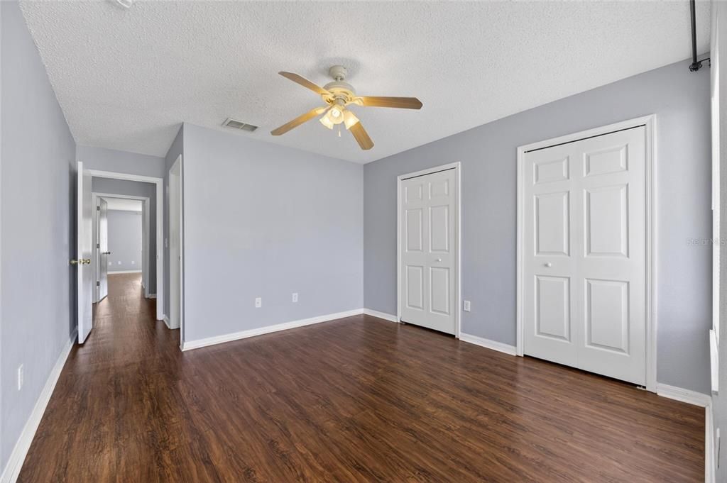 For Sale: $235,000 (2 beds, 2 baths, 1490 Square Feet)