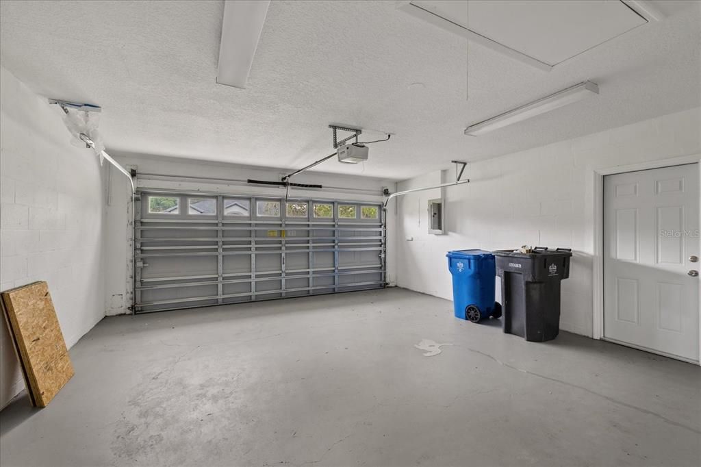 For Sale: $550,000 (4 beds, 2 baths, 2159 Square Feet)
