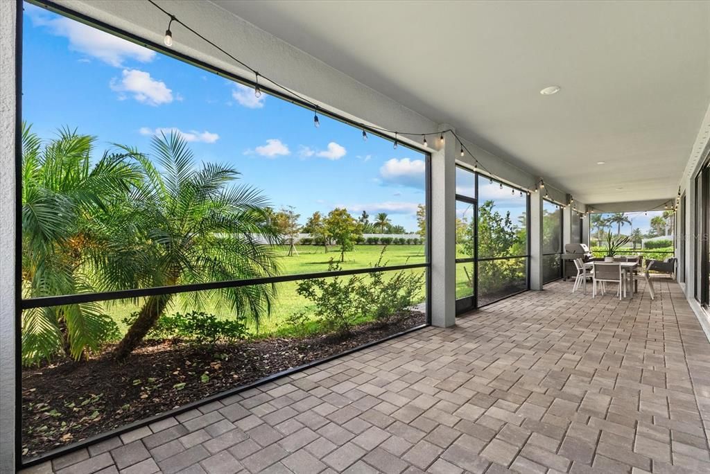 For Sale: $1,045,000 (5 beds, 4 baths, 4010 Square Feet)