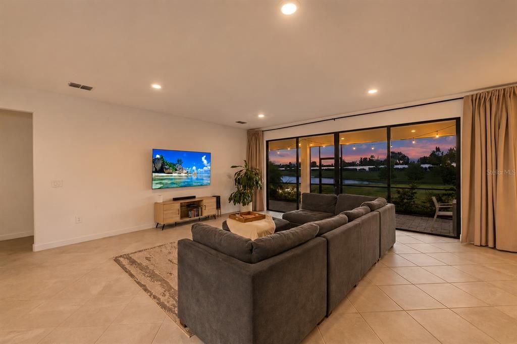 For Sale: $1,045,000 (5 beds, 4 baths, 4010 Square Feet)