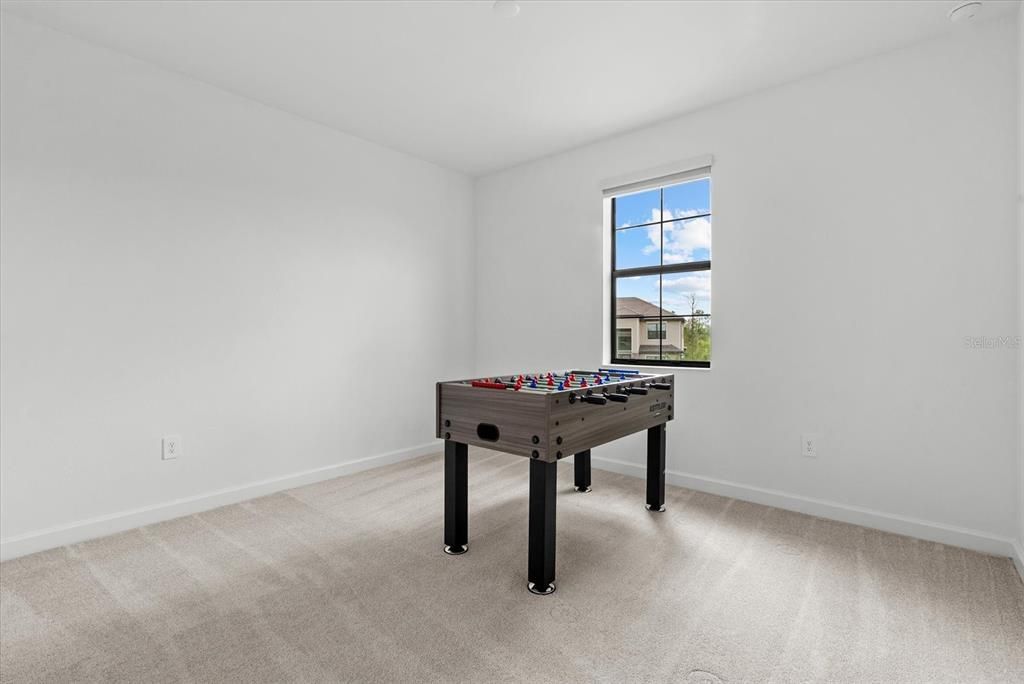 For Sale: $1,045,000 (5 beds, 4 baths, 4010 Square Feet)