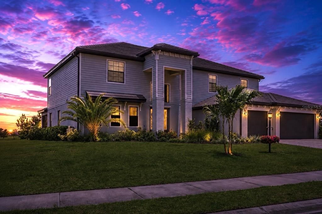 For Sale: $1,045,000 (5 beds, 4 baths, 4010 Square Feet)