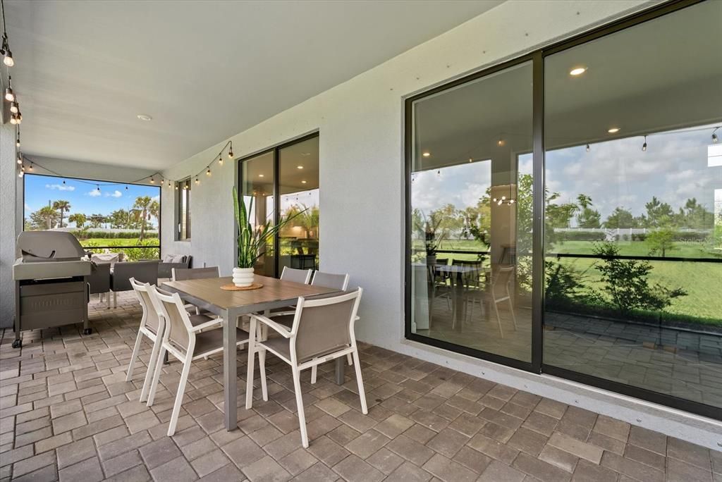 For Sale: $1,045,000 (5 beds, 4 baths, 4010 Square Feet)