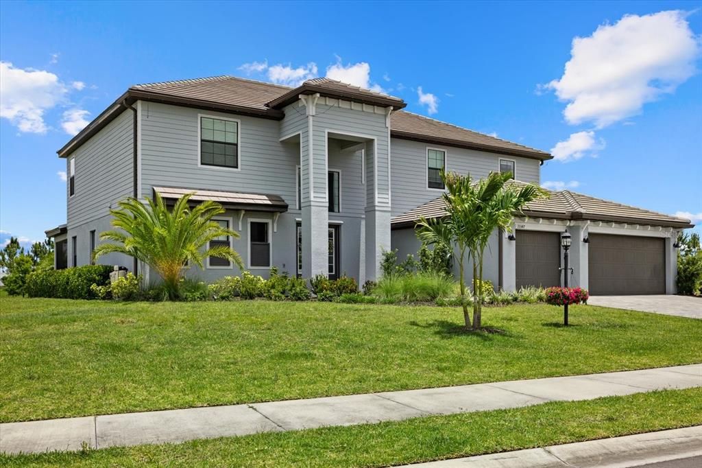 For Sale: $1,045,000 (5 beds, 4 baths, 4010 Square Feet)