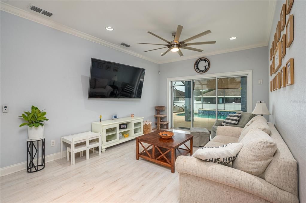 For Sale: $435,000 (4 beds, 2 baths, 2307 Square Feet)