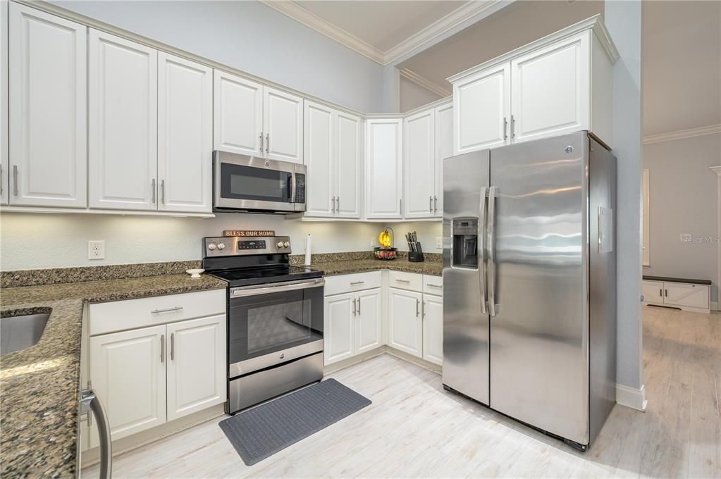 For Sale: $435,000 (4 beds, 2 baths, 2307 Square Feet)
