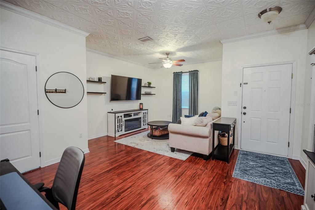 For Sale: $233,900 (3 beds, 2 baths, 1632 Square Feet)