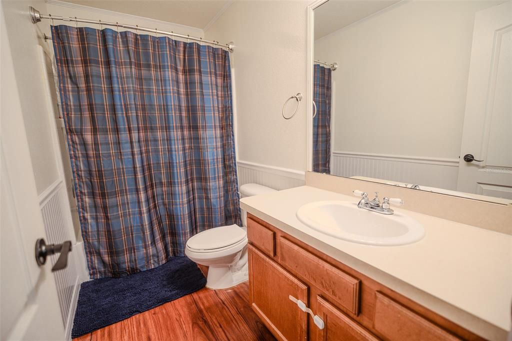 For Sale: $233,900 (3 beds, 2 baths, 1632 Square Feet)