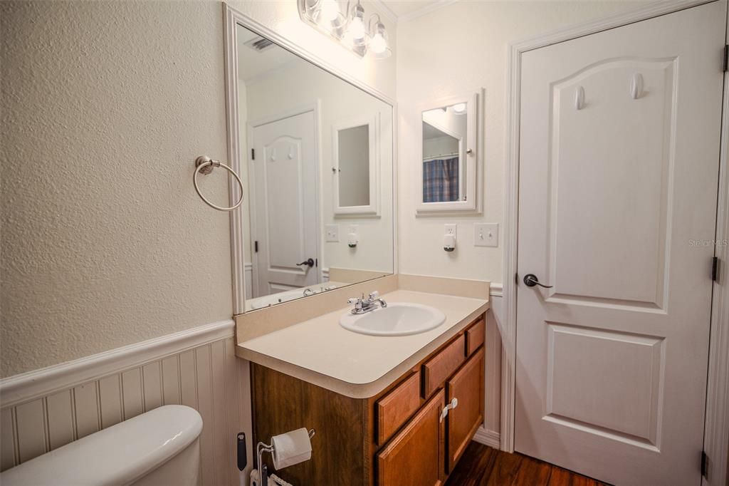 For Sale: $233,900 (3 beds, 2 baths, 1632 Square Feet)