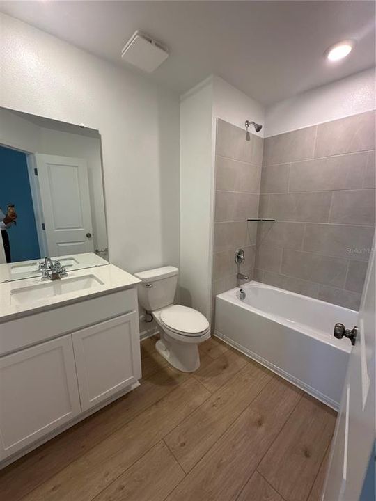 For Rent: $2,240 (3 beds, 2 baths, 1823 Square Feet)