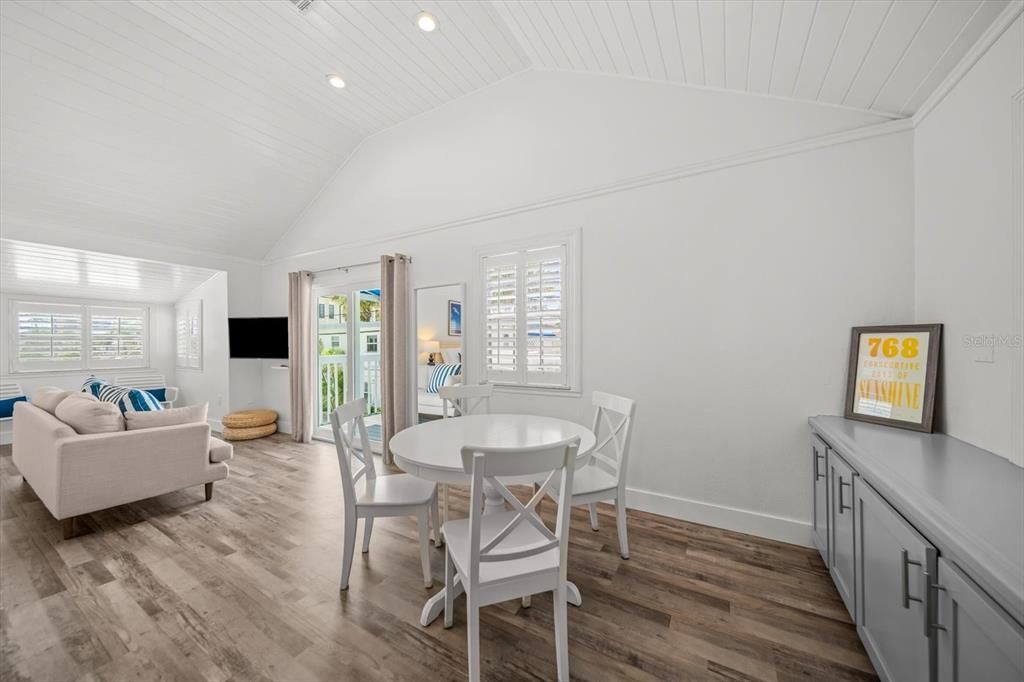 For Sale: $2,300,000 (3 beds, 0 baths, 2041 Square Feet)