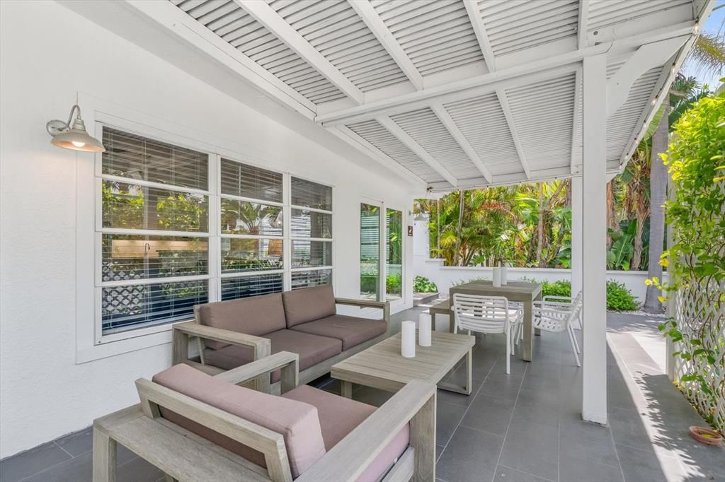 For Sale: $2,300,000 (3 beds, 0 baths, 2041 Square Feet)