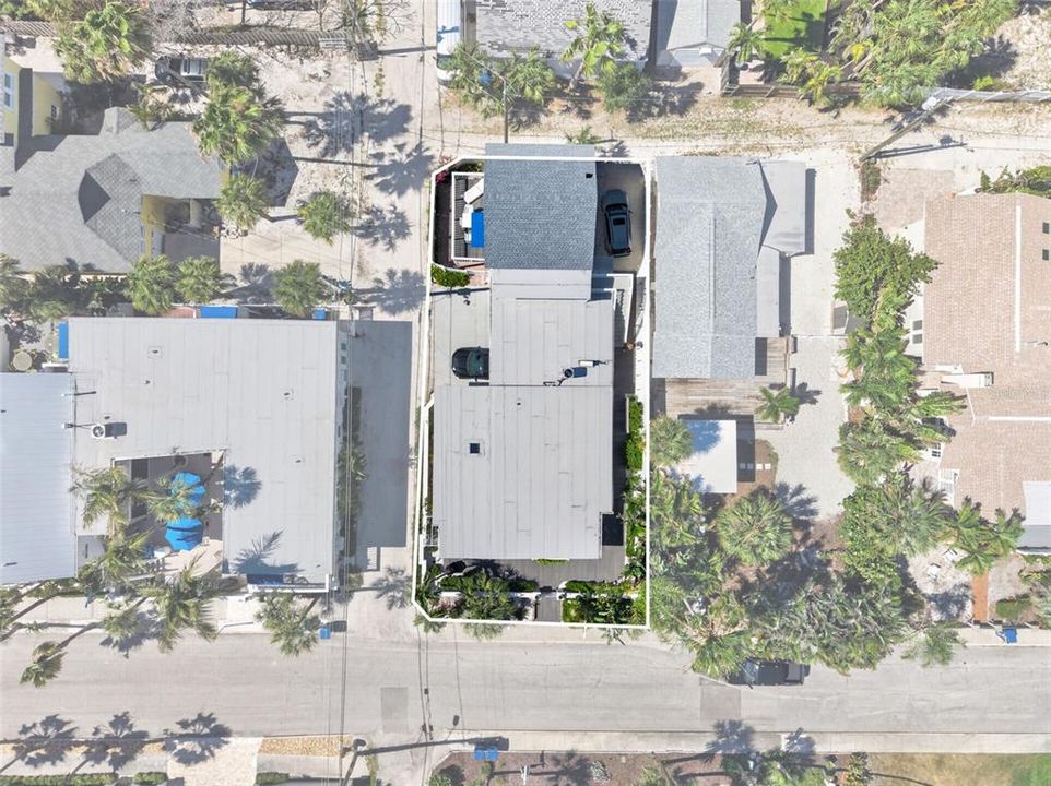 For Sale: $2,300,000 (3 beds, 0 baths, 2041 Square Feet)