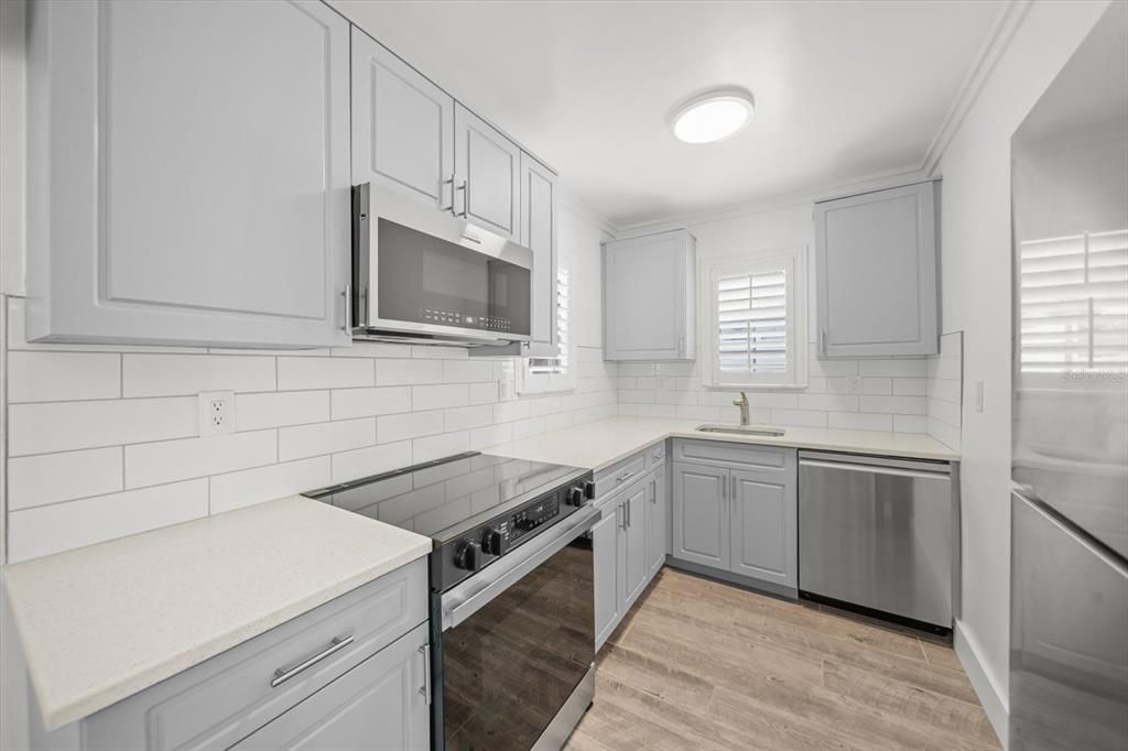 For Sale: $2,300,000 (3 beds, 0 baths, 2041 Square Feet)