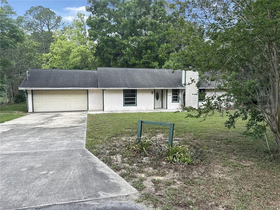 For Sale: $139,900 (3 beds, 2 baths, 1288 Square Feet)