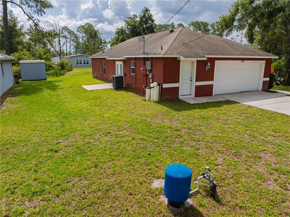 For Sale: $289,999 (3 beds, 2 baths, 1340 Square Feet)