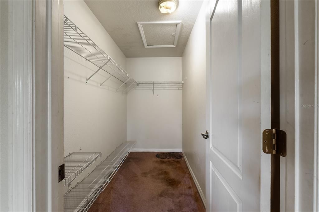 For Sale: $289,999 (3 beds, 2 baths, 1340 Square Feet)