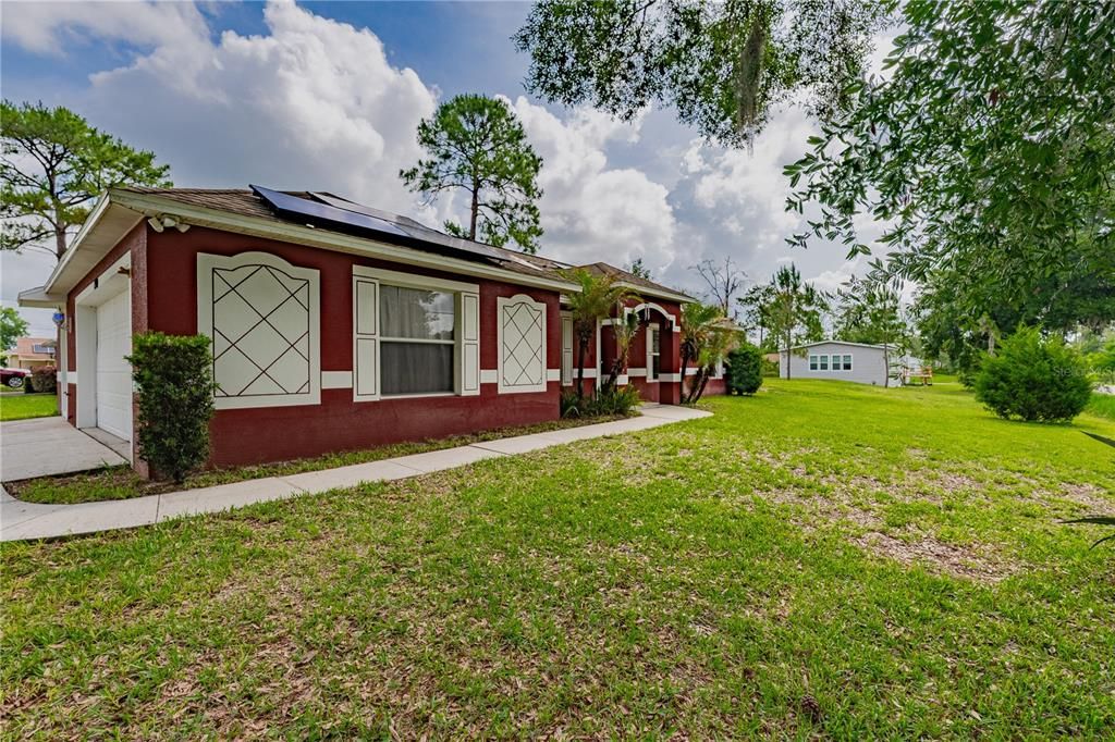 For Sale: $289,999 (3 beds, 2 baths, 1340 Square Feet)