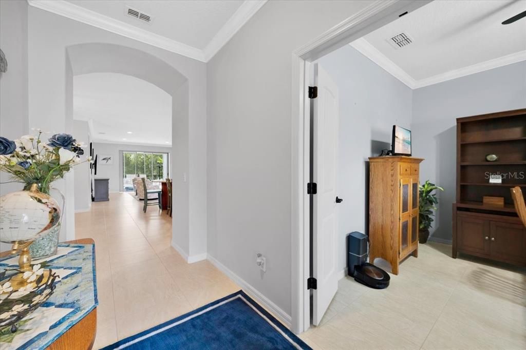 For Sale: $485,000 (3 beds, 3 baths, 2643 Square Feet)