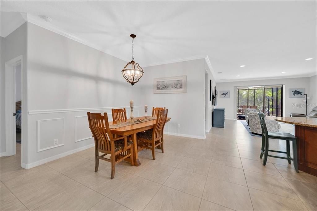 For Sale: $485,000 (3 beds, 3 baths, 2643 Square Feet)