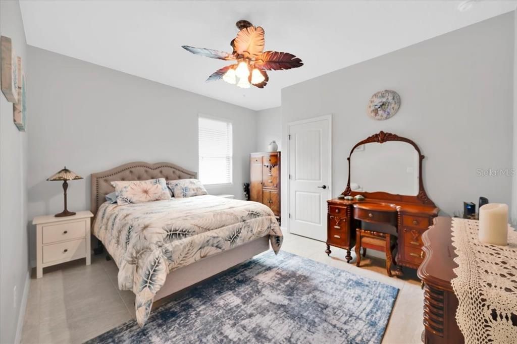 For Sale: $485,000 (3 beds, 3 baths, 2643 Square Feet)