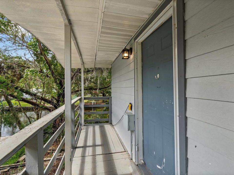 For Sale: $370,000 (2 beds, 2 baths, 1152 Square Feet)