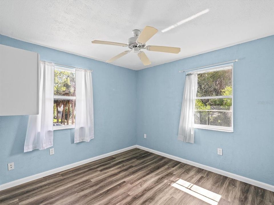 For Sale: $370,000 (2 beds, 2 baths, 1152 Square Feet)