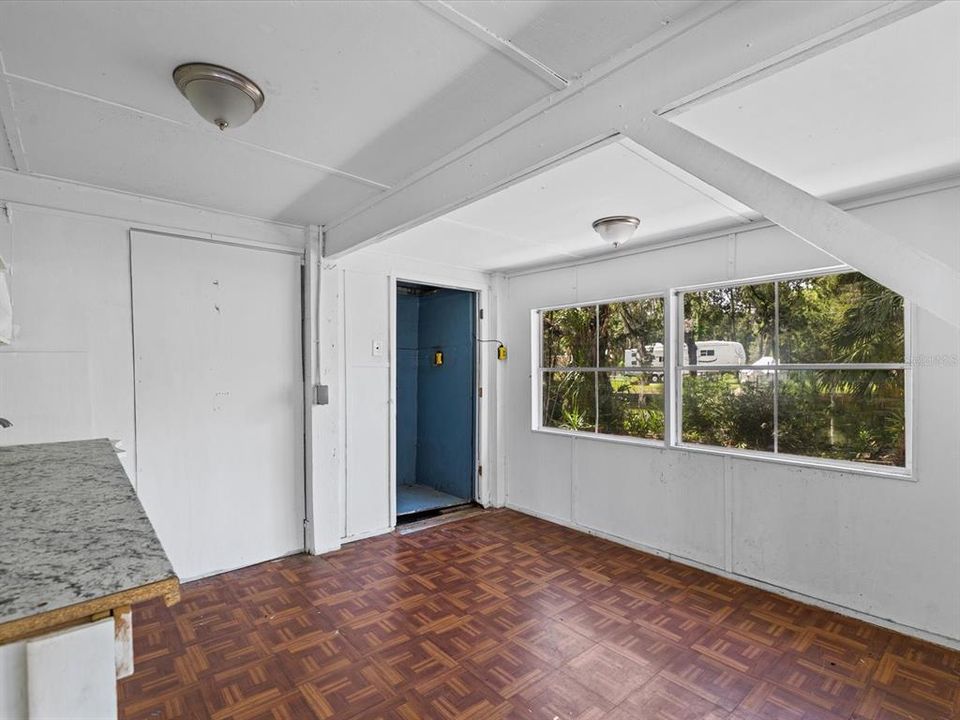 For Sale: $370,000 (2 beds, 2 baths, 1152 Square Feet)