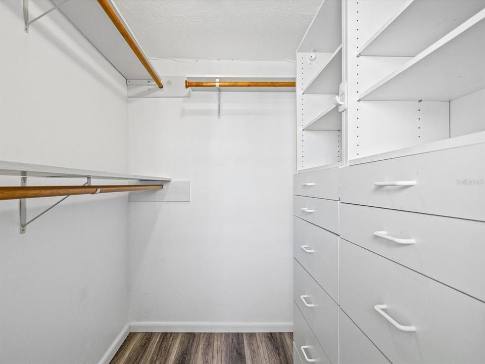 For Sale: $370,000 (2 beds, 2 baths, 1152 Square Feet)