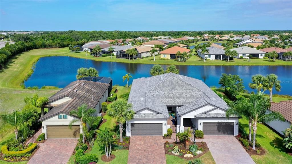 For Sale: $499,500 (2 beds, 2 baths, 1561 Square Feet)