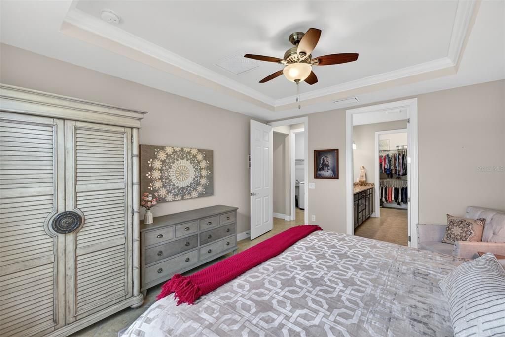 For Sale: $434,900 (2 beds, 2 baths, 1805 Square Feet)