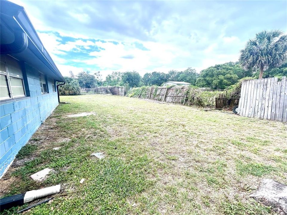 En Venta: $415,000 (4 camas, 2 baños, 2159 Pies cuadrados)