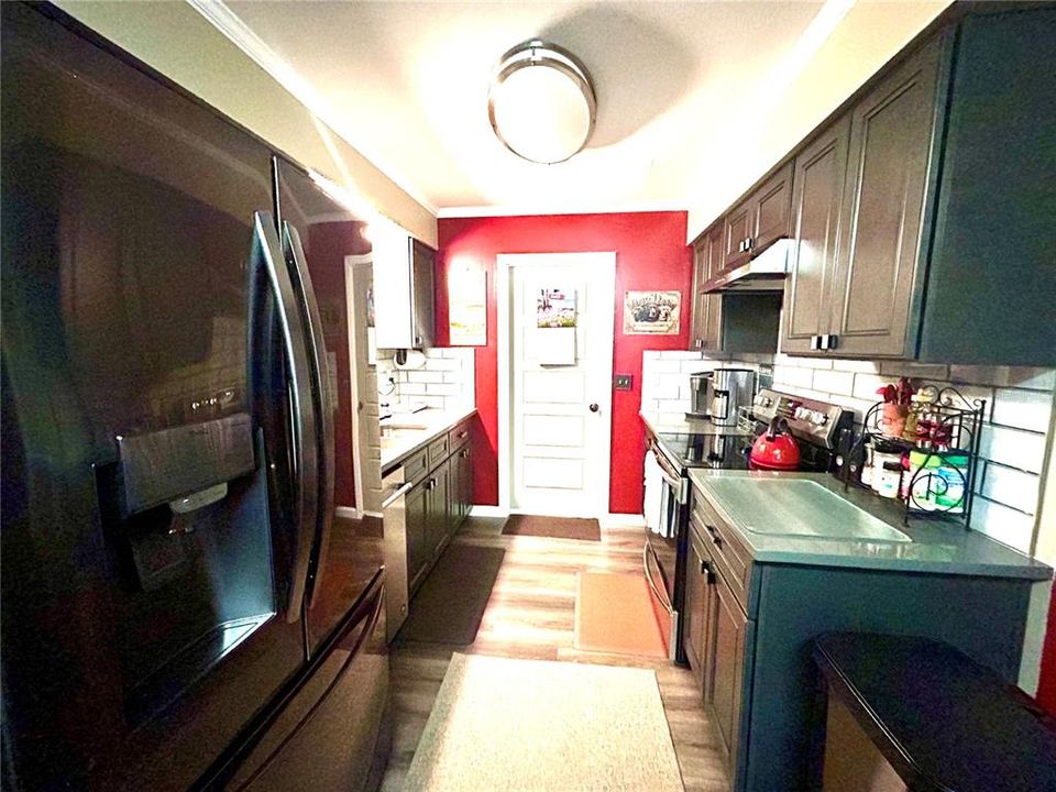 En Venta: $415,000 (4 camas, 2 baños, 2159 Pies cuadrados)