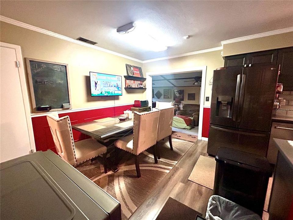 En Venta: $415,000 (4 camas, 2 baños, 2159 Pies cuadrados)