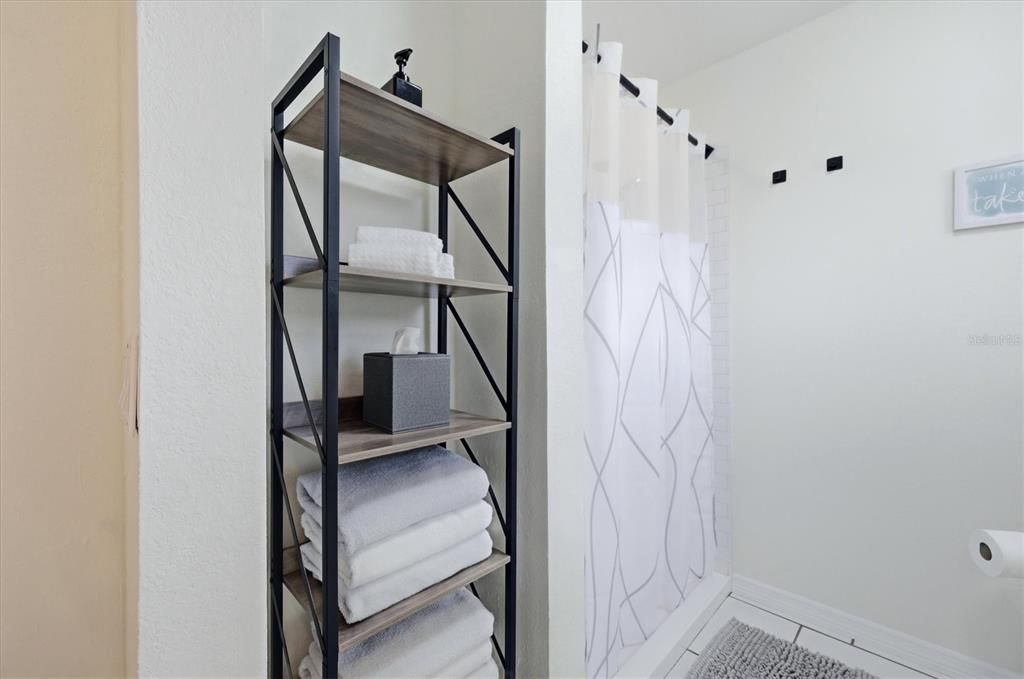 For Sale: $340,000 (2 beds, 2 baths, 1502 Square Feet)