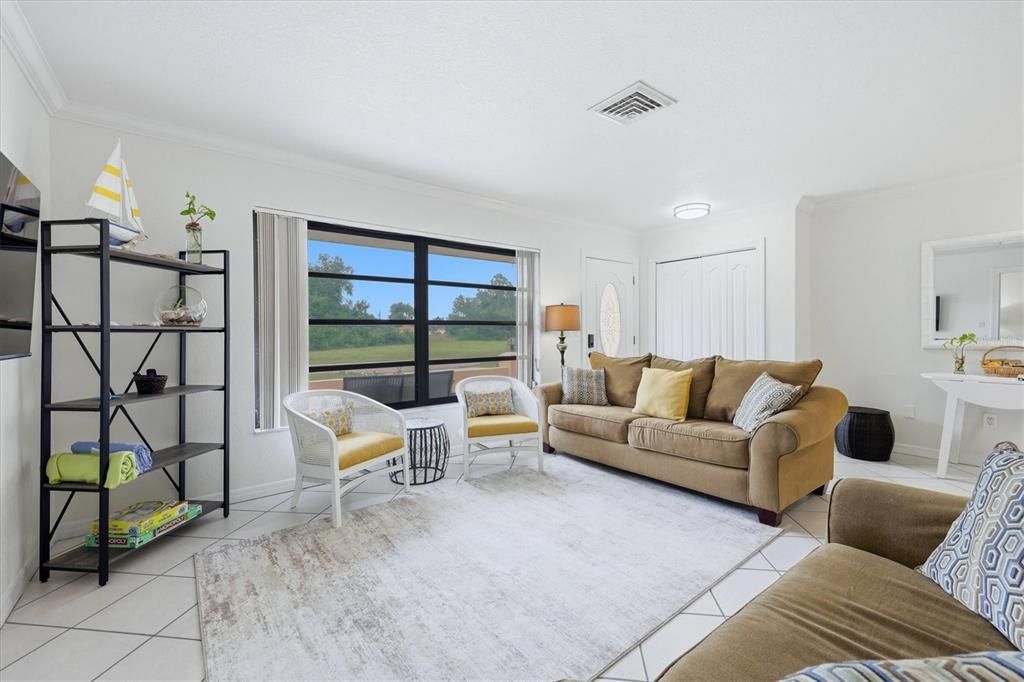 For Sale: $340,000 (2 beds, 2 baths, 1502 Square Feet)