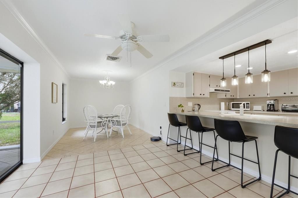 For Sale: $340,000 (2 beds, 2 baths, 1502 Square Feet)