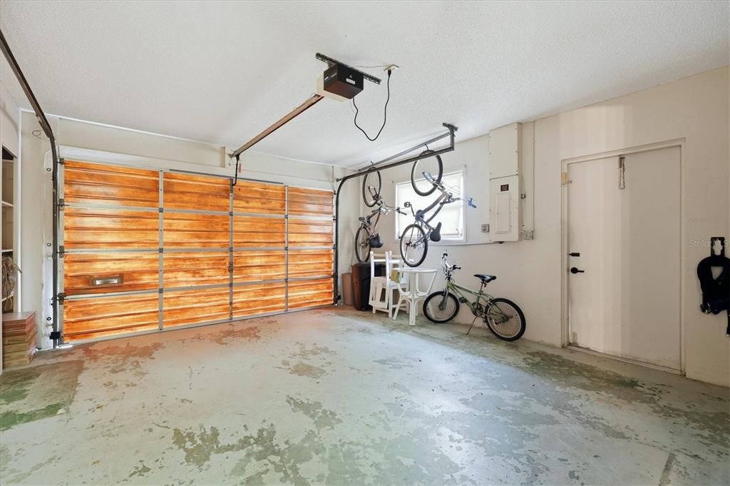 For Sale: $340,000 (2 beds, 2 baths, 1502 Square Feet)