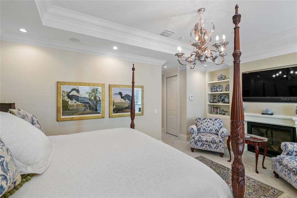 For Sale: $2,695,000 (3 beds, 3 baths, 3048 Square Feet)