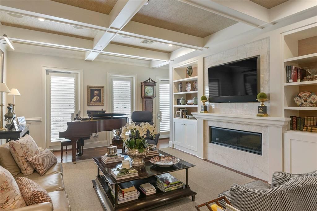For Sale: $2,695,000 (3 beds, 3 baths, 3048 Square Feet)
