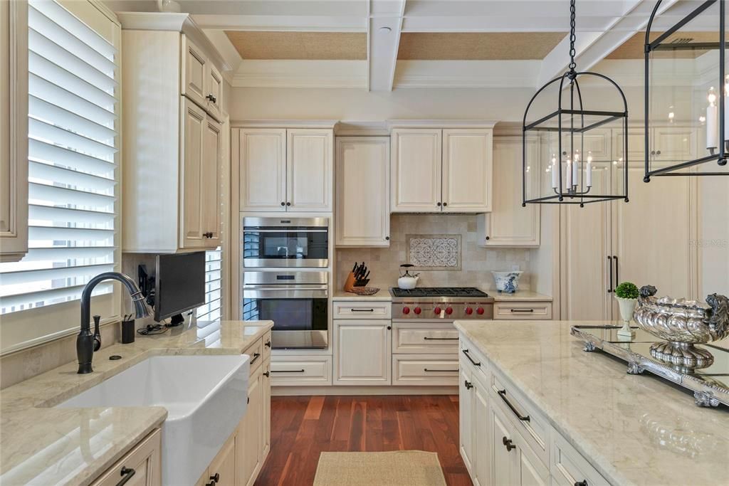 For Sale: $2,695,000 (3 beds, 3 baths, 3048 Square Feet)