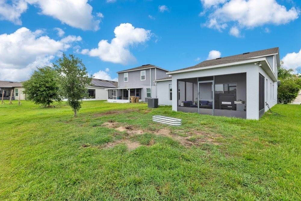 For Sale: $389,900 (4 beds, 2 baths, 2086 Square Feet)