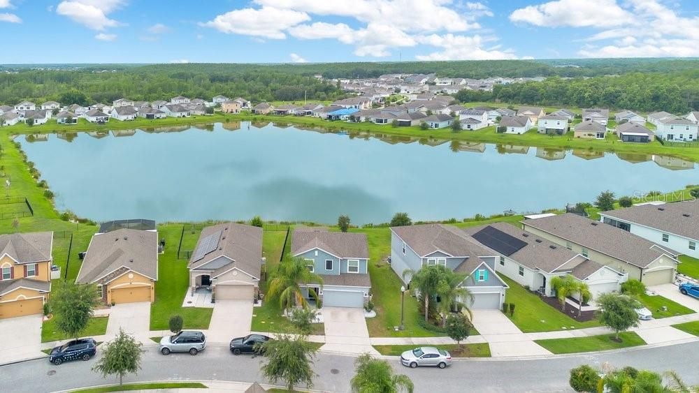 For Sale: $389,900 (4 beds, 2 baths, 2086 Square Feet)