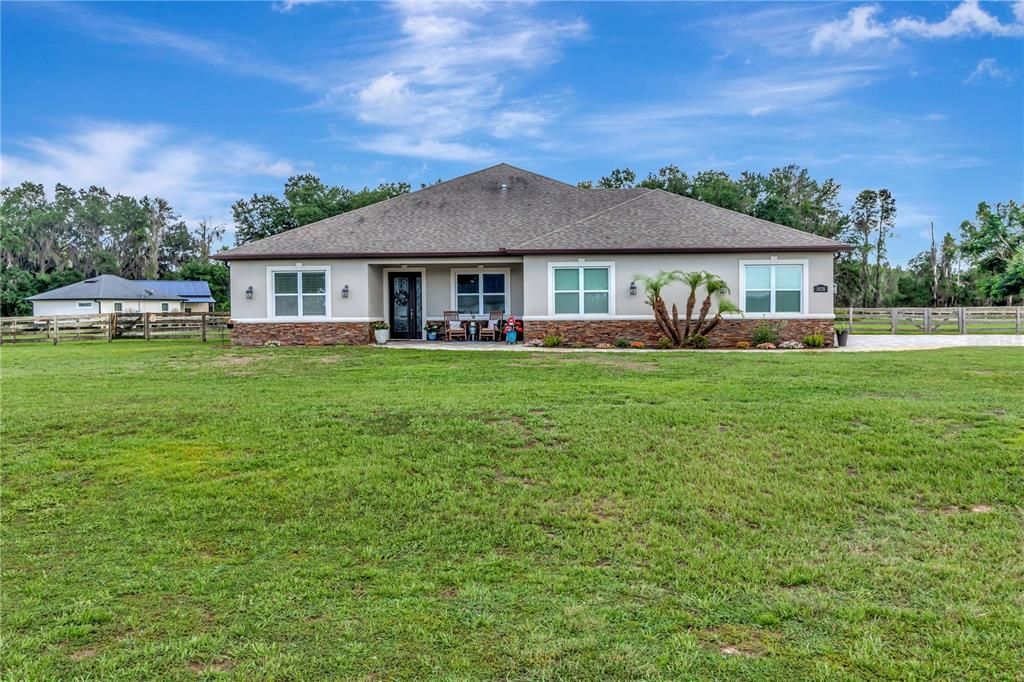 For Sale: $925,000 (4 beds, 4 baths, 3210 Square Feet)
