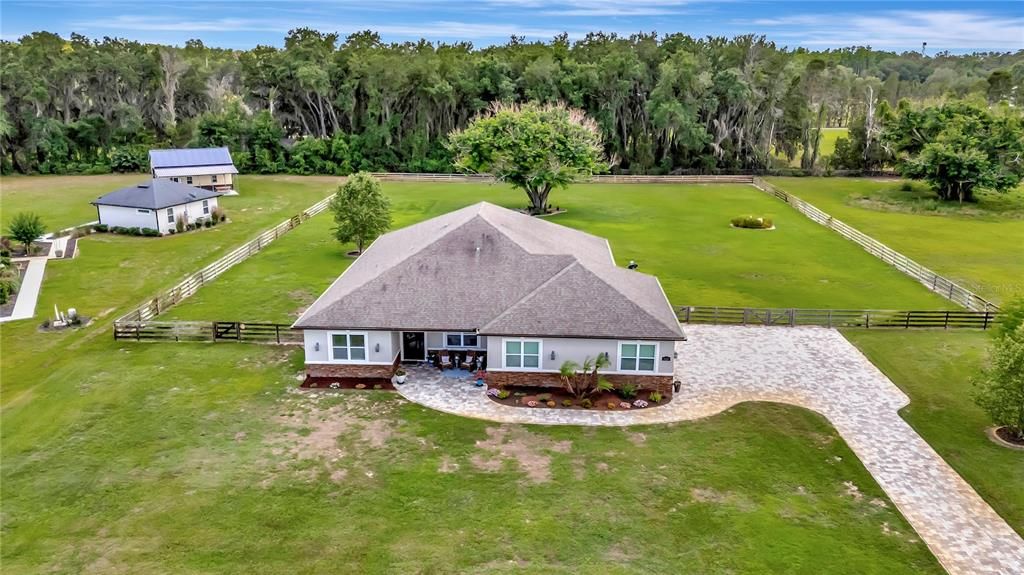 For Sale: $925,000 (4 beds, 4 baths, 3210 Square Feet)