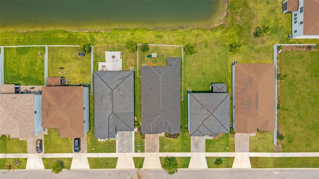 For Sale: $399,999 (4 beds, 2 baths, 2340 Square Feet)