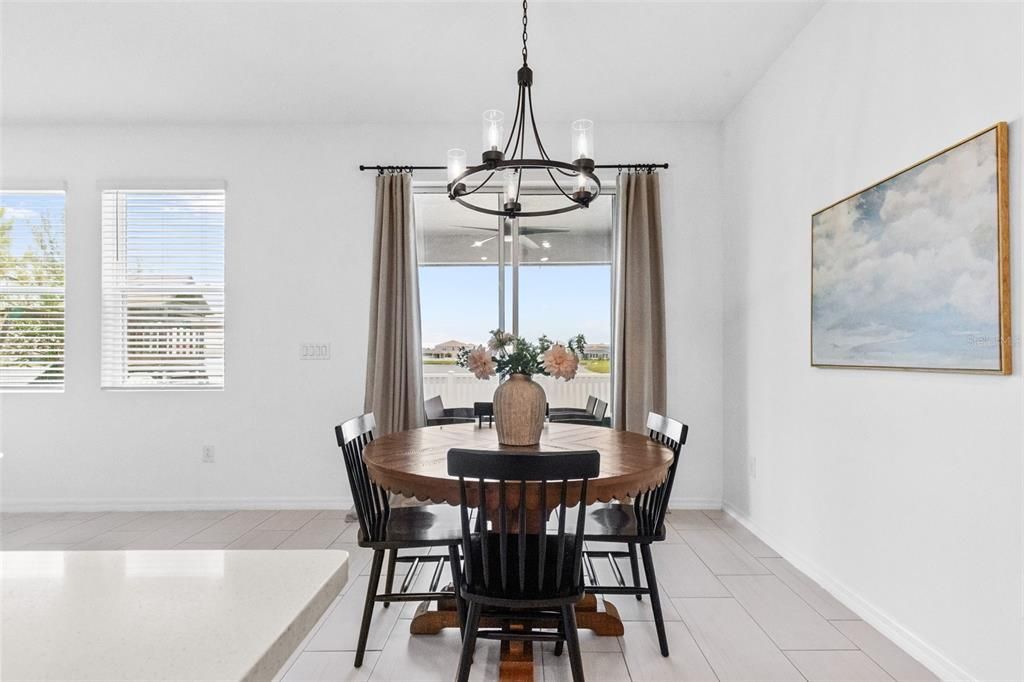 For Sale: $399,999 (4 beds, 2 baths, 2340 Square Feet)