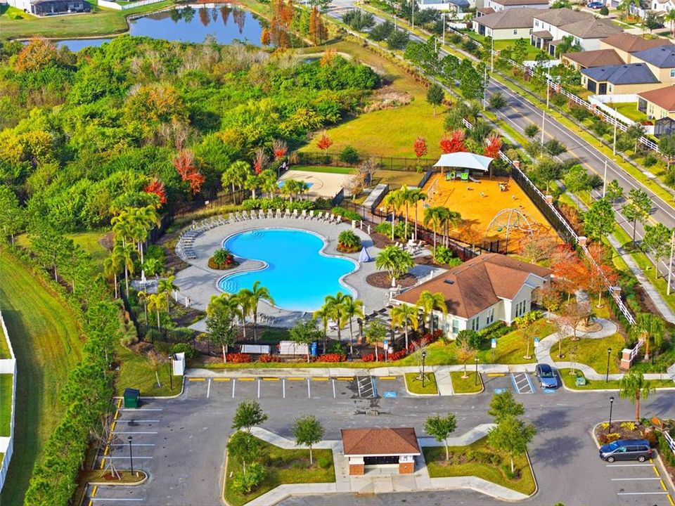 For Sale: $399,999 (4 beds, 2 baths, 2340 Square Feet)